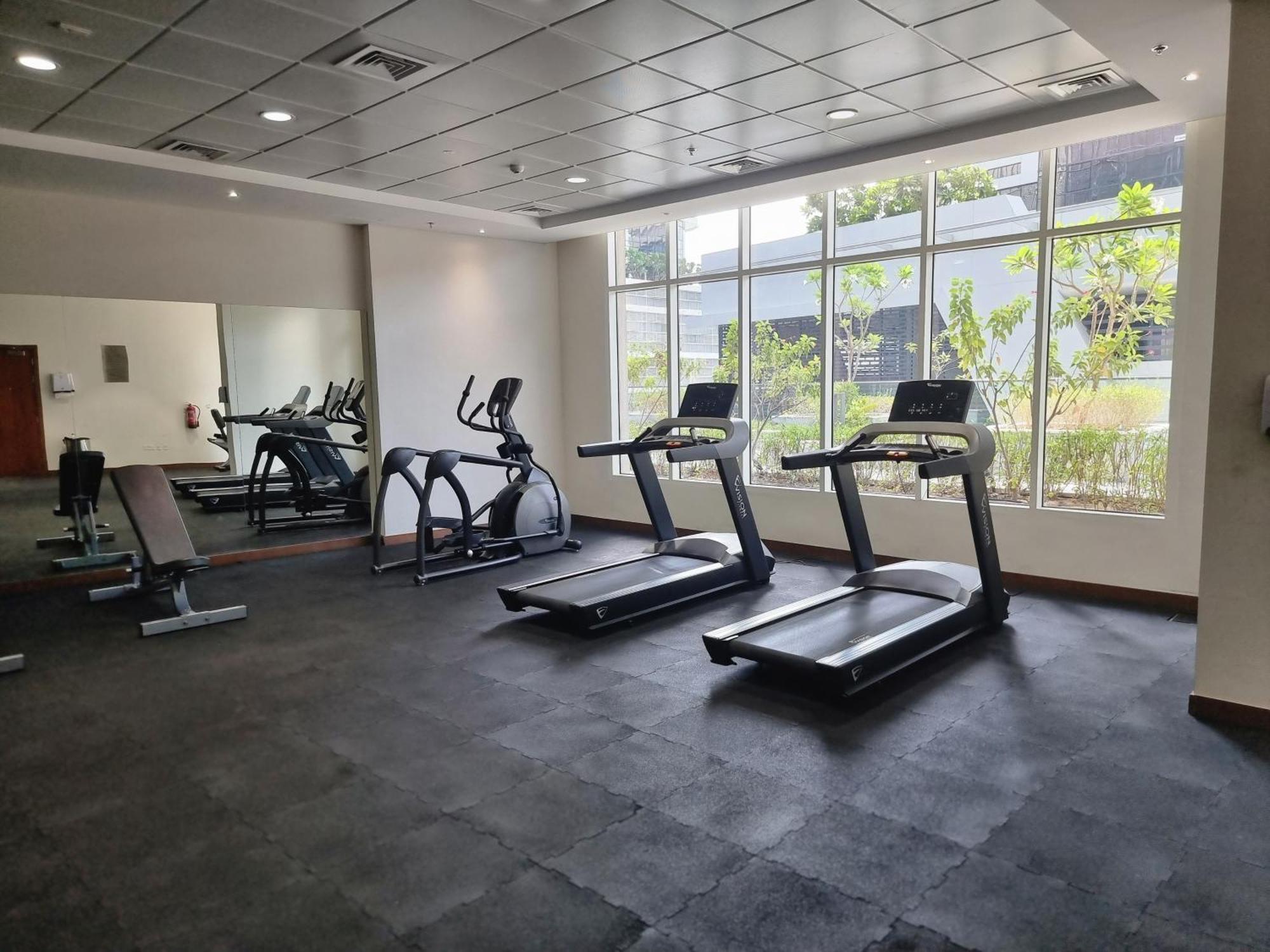 Dunya Tower Luxury And 2 Min Walk To Dubai Mall And Burj Khalifa In Heart Of Downtown Extérieur photo